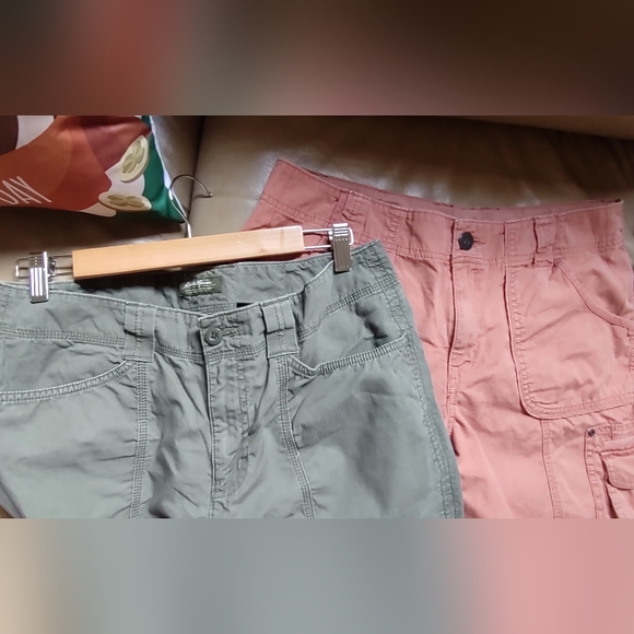 Eddie Bauer Ripstop Cargo Shorts & cropped Pants say 12 but Plus sized really - Picture 1 of 17